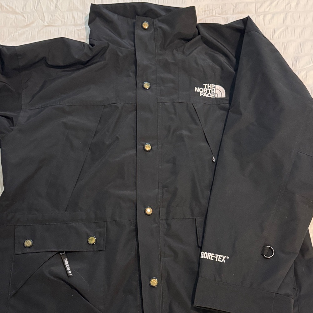 The North Face Men's Gore-Tex Black Performance Jacket
